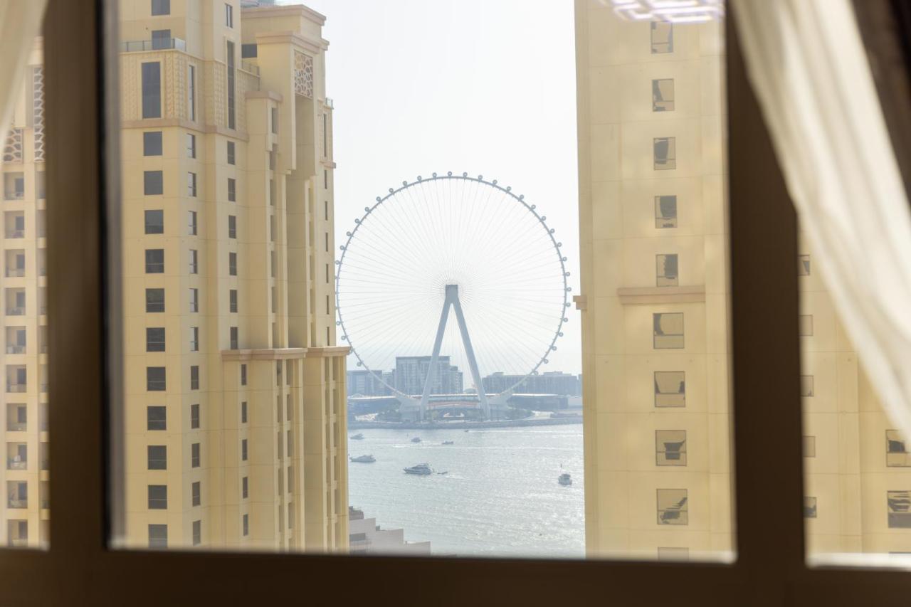 Travel Hub Premium Vandrehjem Dubai Eksteriør billede