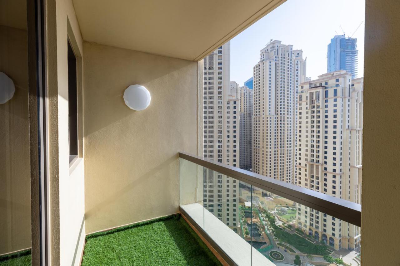 Travel Hub Premium Vandrehjem Dubai Eksteriør billede