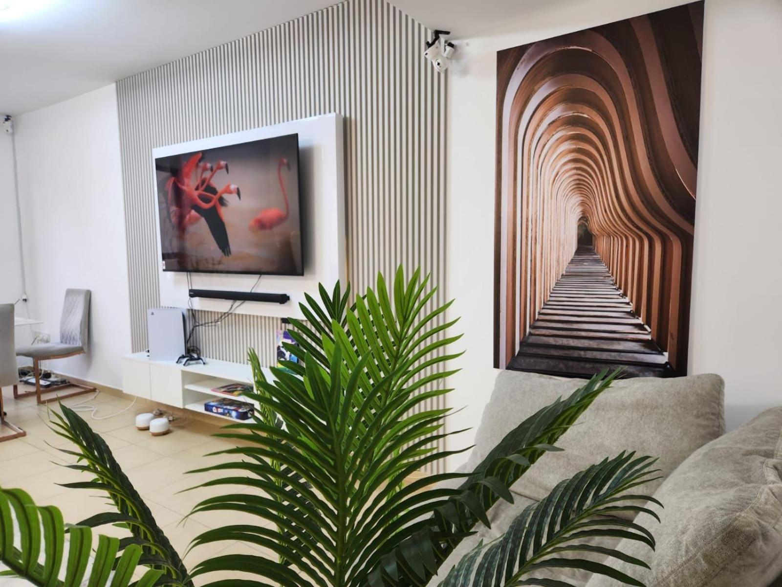 Travel Hub Premium Vandrehjem Dubai Eksteriør billede